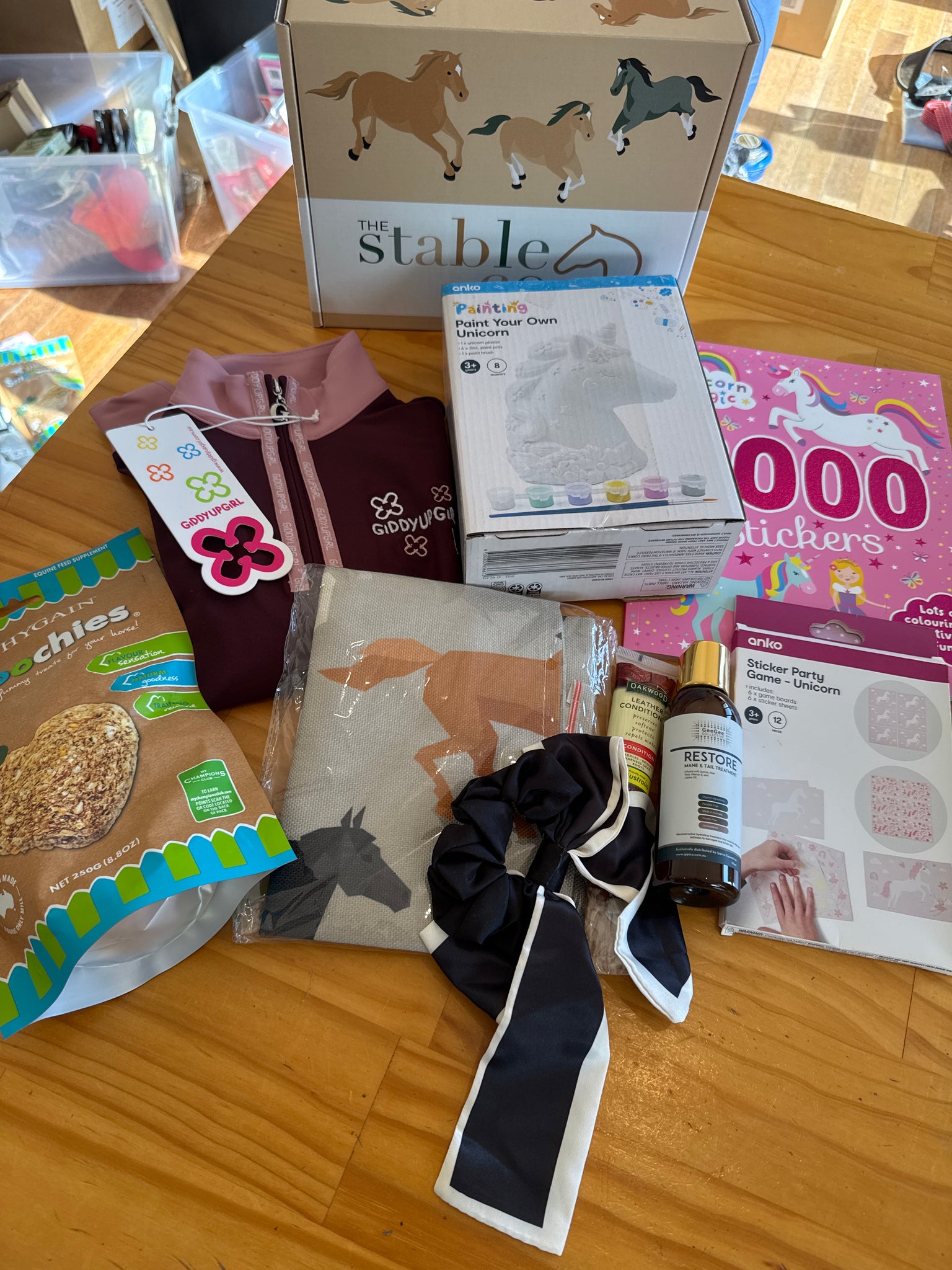 EOFY box #12 - junior sz 4